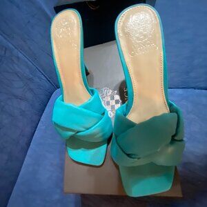 Vince Camuto - Joieana -Blue Atoll Nappa size 7.5M